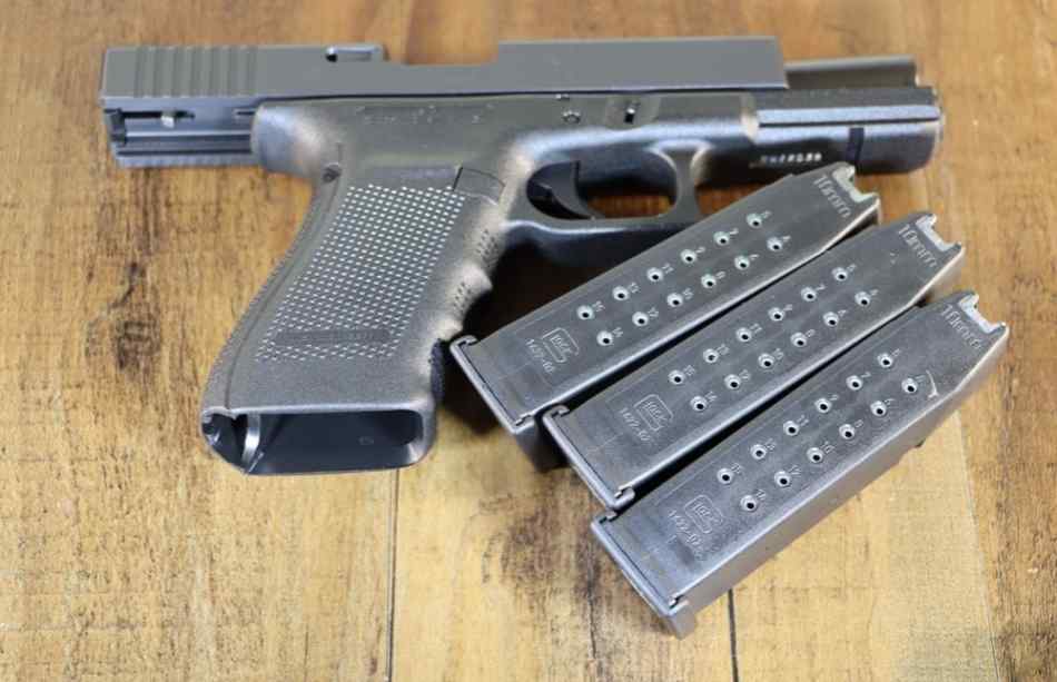 Glock Model G20 Gen 10mm