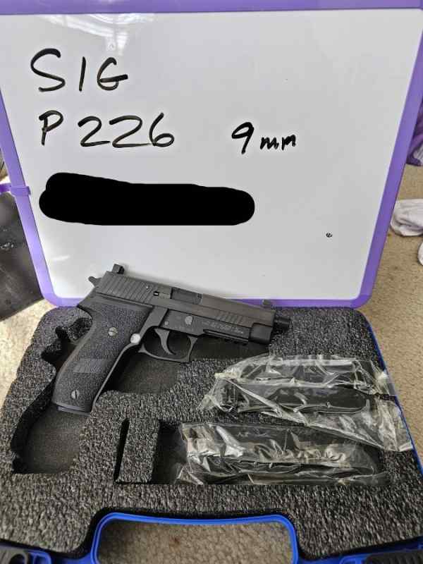 Sig Sauer P226 9mm