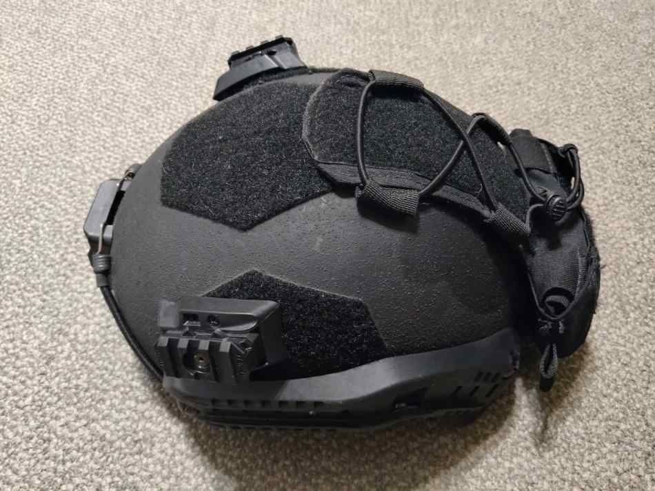 Gear Bundle - Helmet, Plate Carriers, Plates