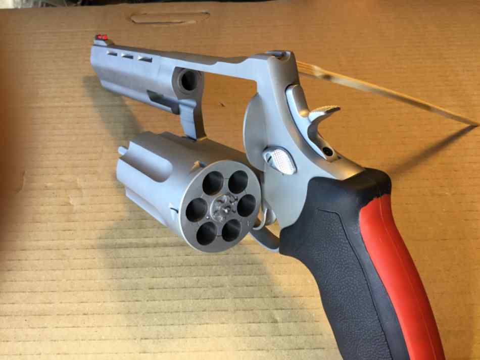 Taurus Raging Judge Magnum .45lc/454/410ga