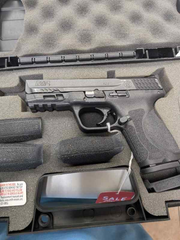 Smith Wesson M&amp;P9 M2.0 Compact 9mm Pistol