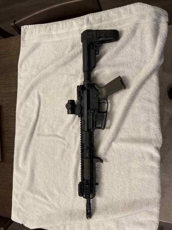Like new Aero precision 12.5 AR15
