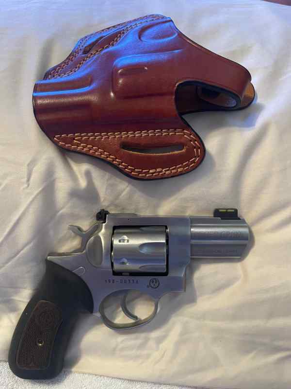 Ruger GP-100 7 shot